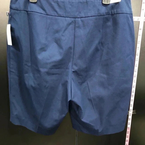 Crown & Ivy Plus Ashley Slim fit Bermuda shorts, 10” inseam, navy blue - Picture 6 of 8